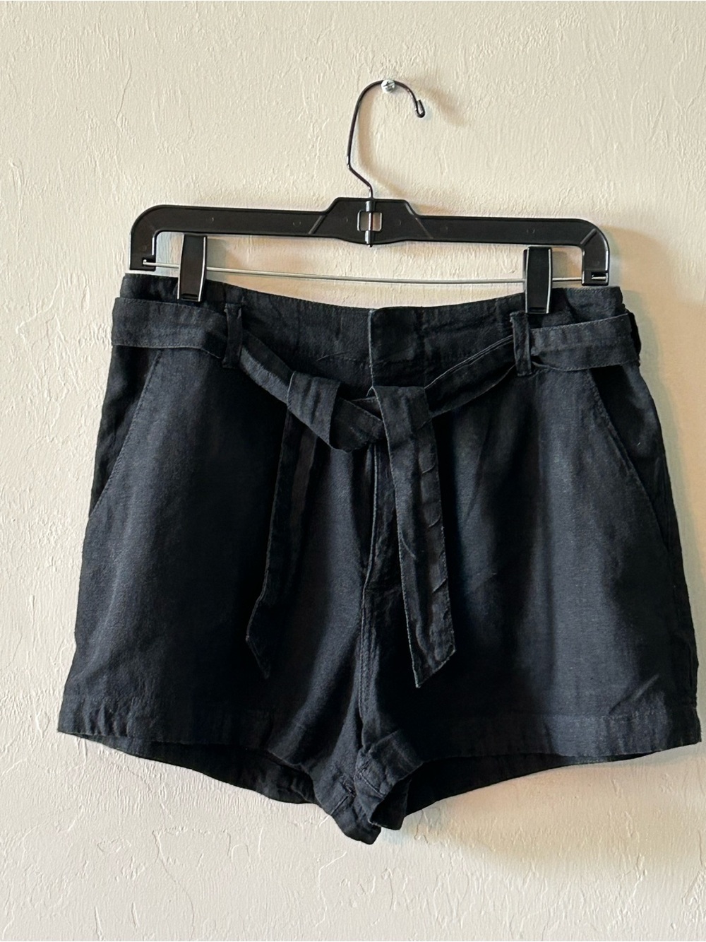 Abercrombie & Fitch M Black Shorts Parisian Effortless Chic Quiet Luxury Casual